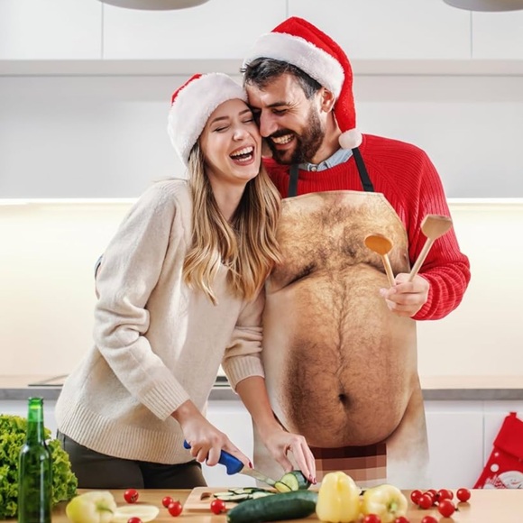 Novelty Apron with Hairy Chest Design - Picture 2 of 4